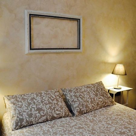 18 Alfieri Lägenhet Turin Exteriör bild